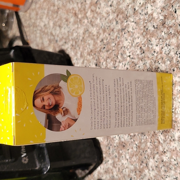 Giada Measuring Spoons - Picture 2 of 3